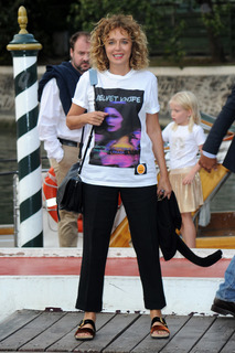 Valeria Golino feet photo thumbnail