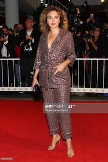 Valeria Golino feet photo thumbnail