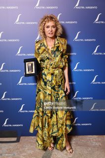 Valeria Golino feet photo thumbnail