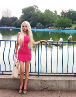 Valeria Lukyanova feet photo 18