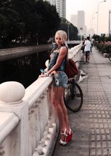 Valeria Lukyanova feet photo 16