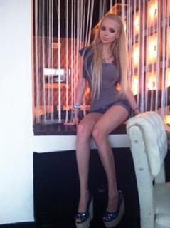Valeria Lukyanova feet photo 7