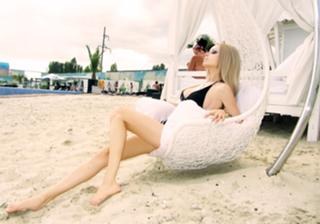 Valeria Lukyanova feet photo 11