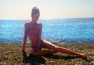 Valeria Lukyanova feet photo 10