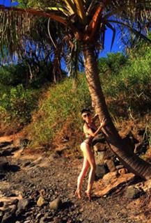Valeria Lukyanova feet photo 16