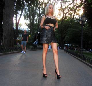 Valeria Lukyanova feet photo 14