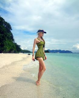 Valeria Lukyanova feet photo 5