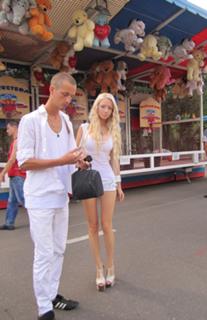 Valeria Lukyanova feet photo 11