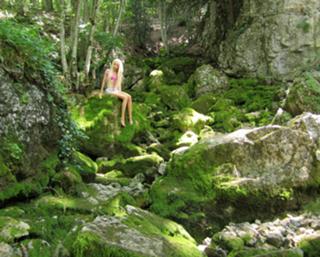Valeria Lukyanova feet photo 15
