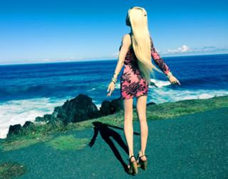 Valeria Lukyanova feet photo 20