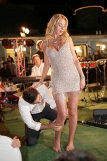 Valeria Marini feet photo thumbnail