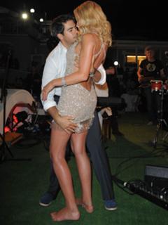 Valeria Marini feet photo thumbnail