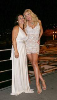 Valeria Marini feet photo thumbnail