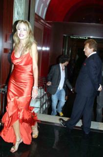 Valeria Marini feet photo thumbnail