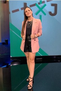 Valeria Marín feet photo 7