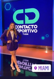 Valeria Marín feet photo 10