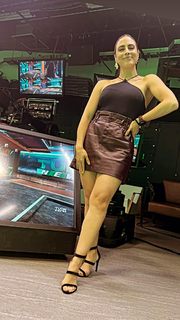 Valeria Marín feet photo 2