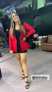 Valeria Marín feet photo 19