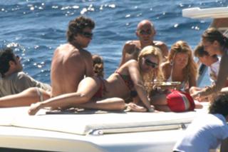 Valeria Mazza feet photo 1