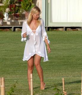 Valeria Mazza feet photo 2