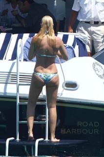 Valeria Mazza feet photo 10