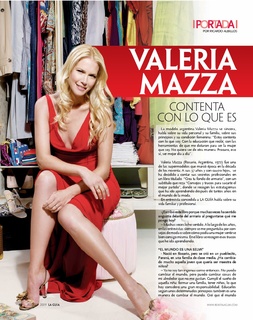 Valeria Mazza feet photo 3