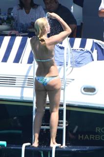 Valeria Mazza feet photo 17