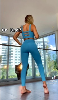 Valeria Orsini feet photo 10