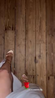 Valeria Orsini feet photo 8