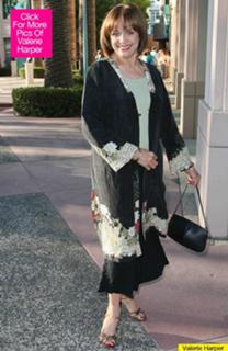 Valerie Harper feet photo 11