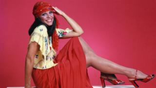 Valerie Harper feet photo 9