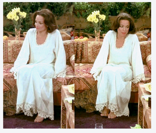 Valerie Harper feet photo 3