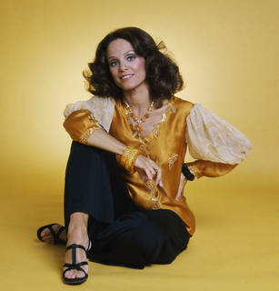 Valerie Harper feet photo 2