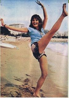 Valerie Perrine feet photo 15