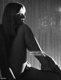 Valerie Perrine feet photo 9