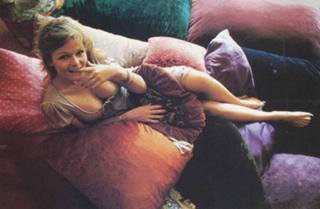 Valerie Perrine feet photo 7