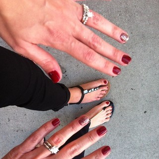 Valerie Stup feet photo thumbnail