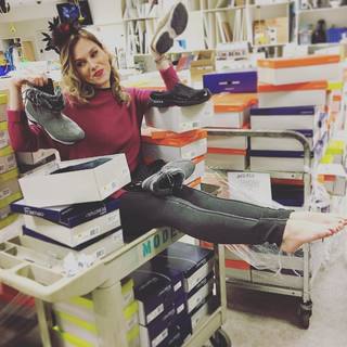 Valerie Stup feet photo thumbnail