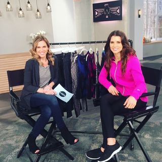 Valerie Stup feet photo thumbnail