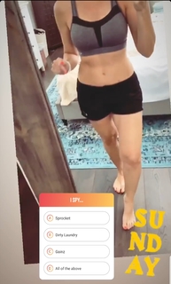 Valerie Stup feet photo thumbnail