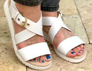 Valerie Stup feet photo thumbnail