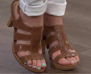 Valerie Stup feet photo thumbnail