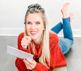 Valerie Stup feet photo thumbnail