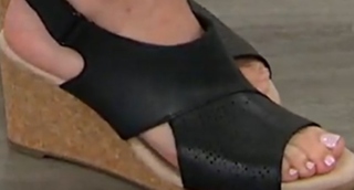 Valerie Stup feet photo thumbnail