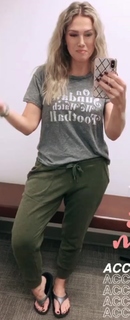 Valerie Stup feet photo thumbnail