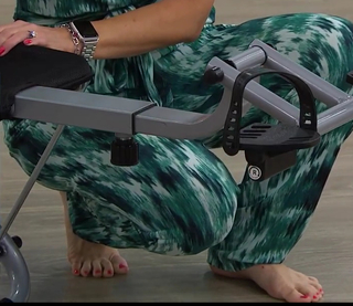 Valerie Stup feet photo thumbnail