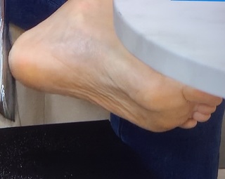 Valerie Stup feet photo thumbnail