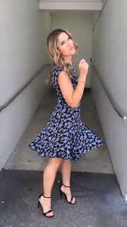 Valerie Stup feet photo thumbnail