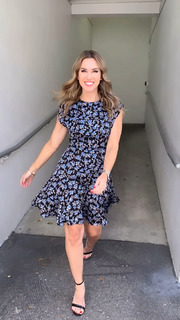 Valerie Stup feet photo thumbnail