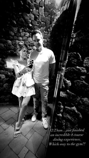 Valerie Stup feet photo thumbnail